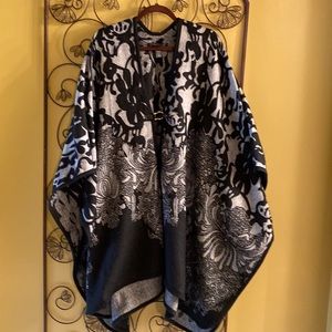 Marc of New York Women Cape Black & Grey one size fits all